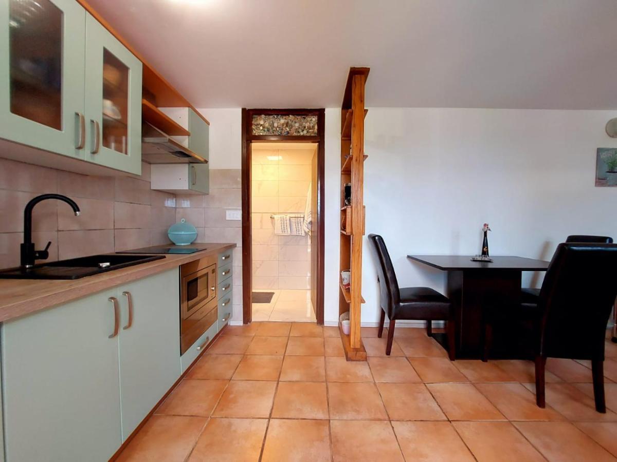 Apartments Z Njivice Εξωτερικό φωτογραφία